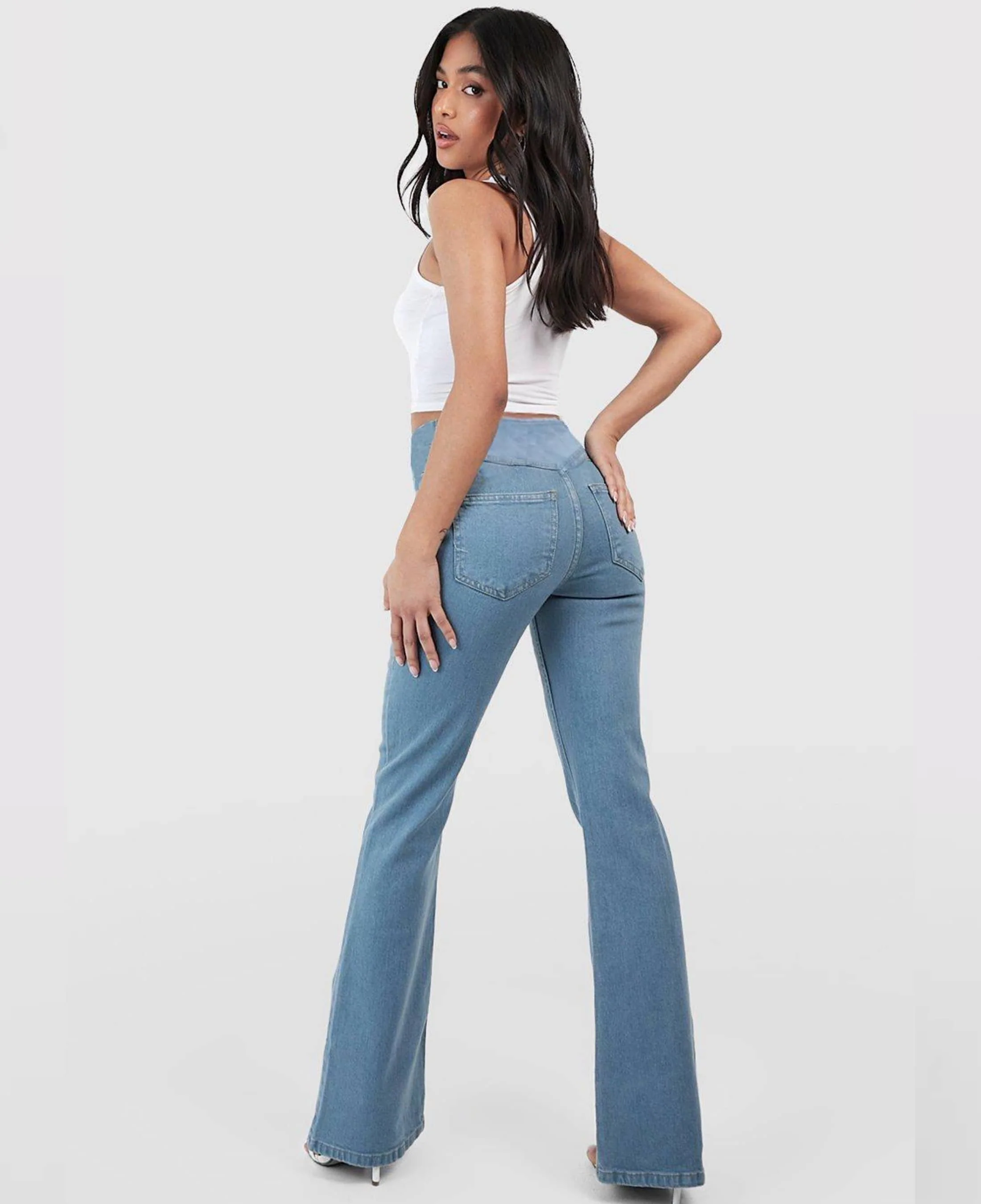 Calça Jeans de Cintura Alta Cruzada - Image 4